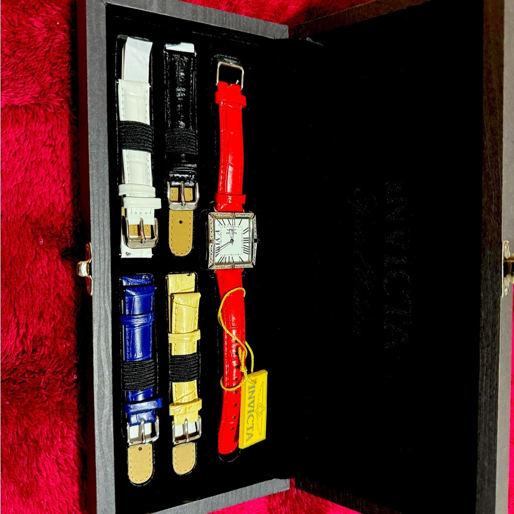 NWT  New with tags, never used Invicta Special Edition Watch - Picture 2 of 3